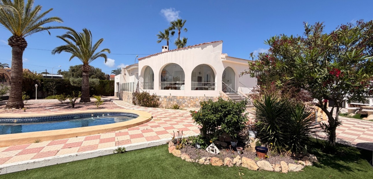 Sale - Detached Villa -
Ciudad Quesada - Ciudad Quesada - Town