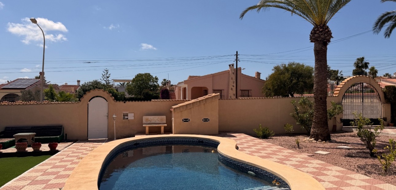 Sale - Detached Villa -
Ciudad Quesada - Ciudad Quesada - Town