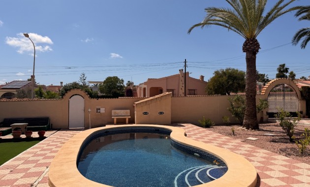 Sale - Detached Villa -
Ciudad Quesada - Ciudad Quesada - Town