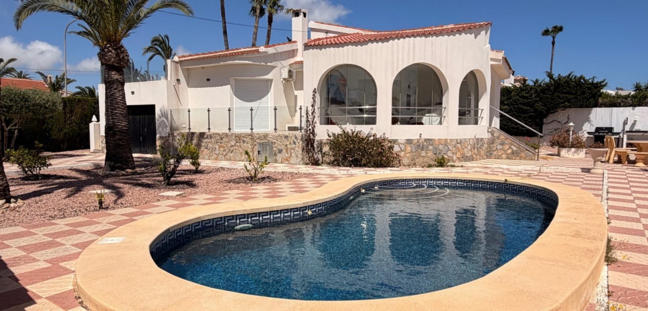 Sale - Detached Villa -
Ciudad Quesada - Ciudad Quesada - Town