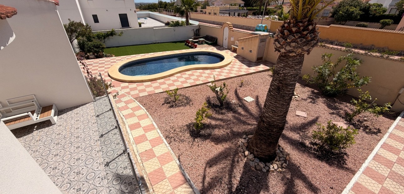 Sale - Detached Villa -
Ciudad Quesada - Ciudad Quesada - Town