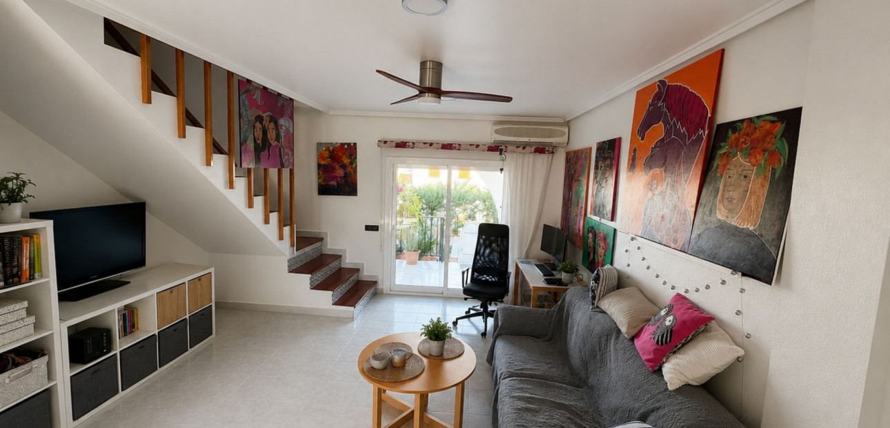 Sale - Townhouse -
Ciudad Quesada - Altos de Quesada