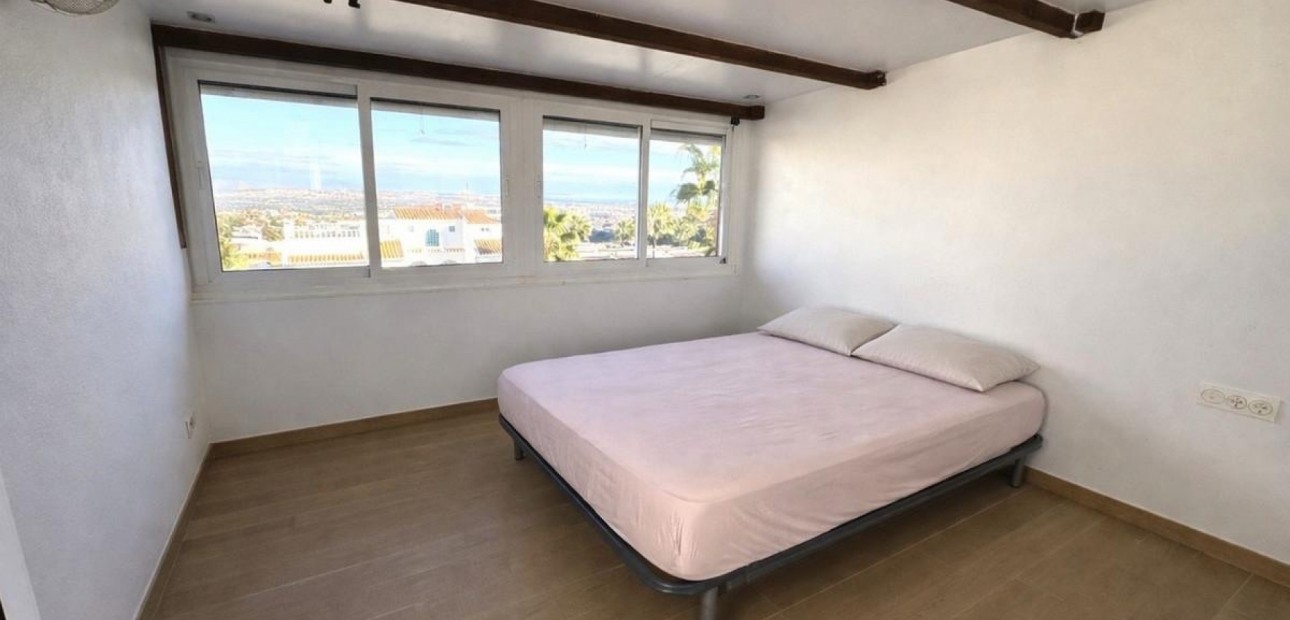 Sale - Townhouse -
Ciudad Quesada - Altos de Quesada