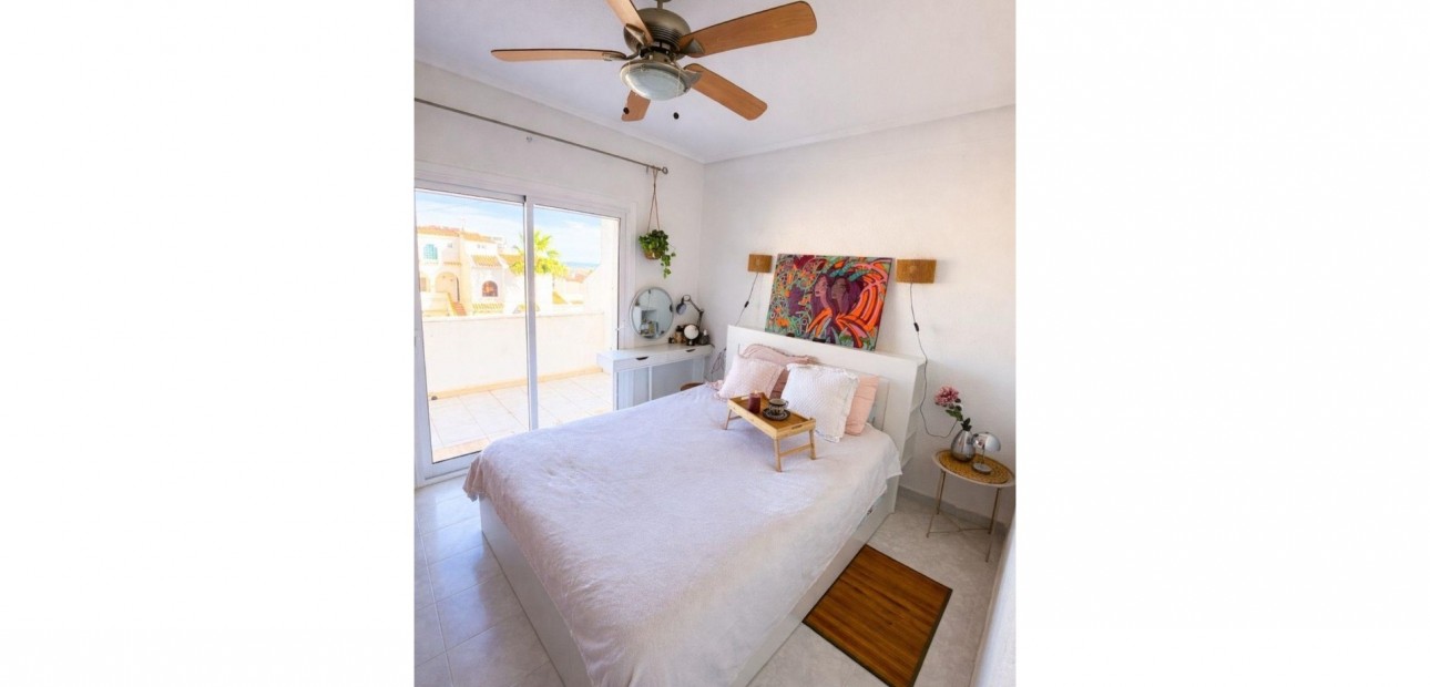 Sale - Townhouse -
Ciudad Quesada - Altos de Quesada