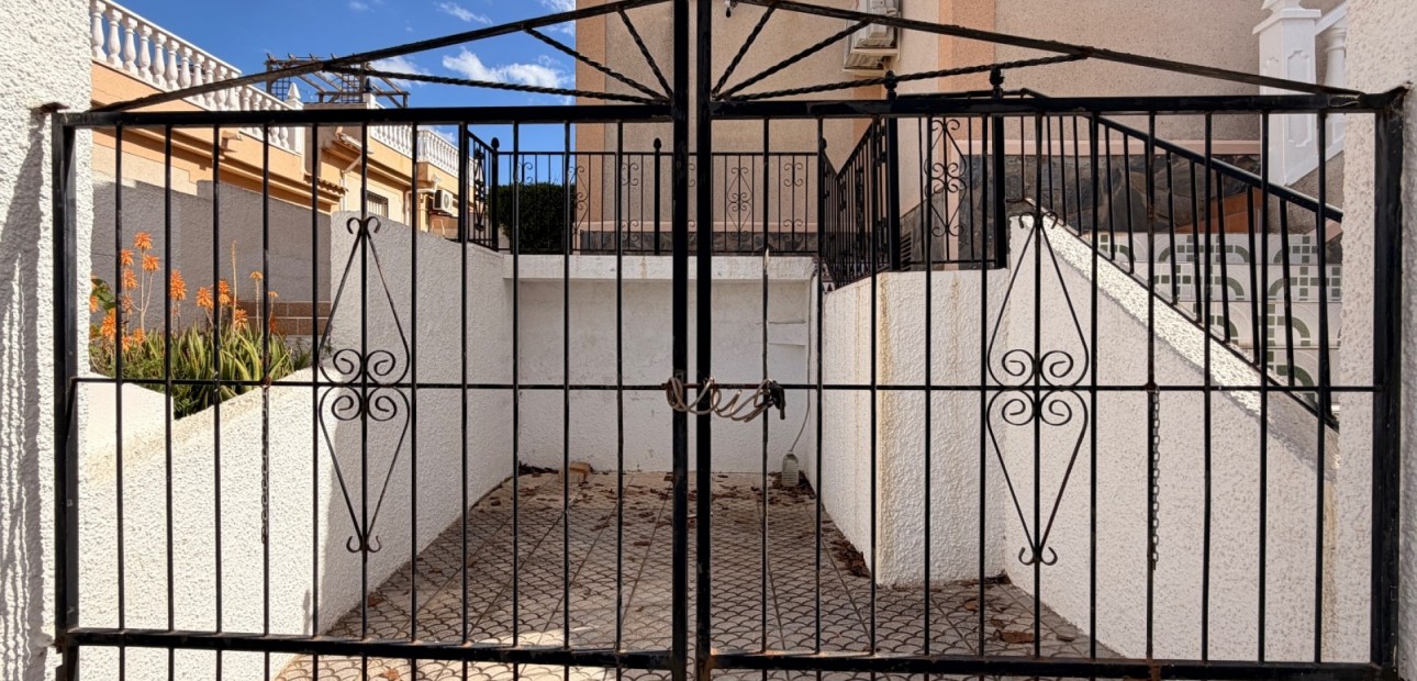 Sale - Quad Villa -
Ciudad Quesada - La Marquesa