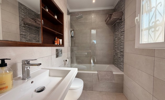 Sale - Quad Villa -
Ciudad Quesada - La Marquesa