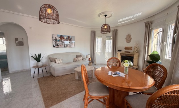 Sale - Detached Villa -
Ciudad Quesada - La Marquesa