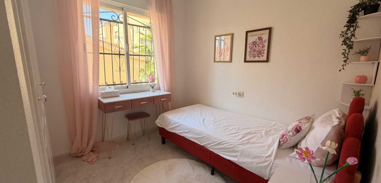 Sale - Detached Villa -
Ciudad Quesada - La Marquesa