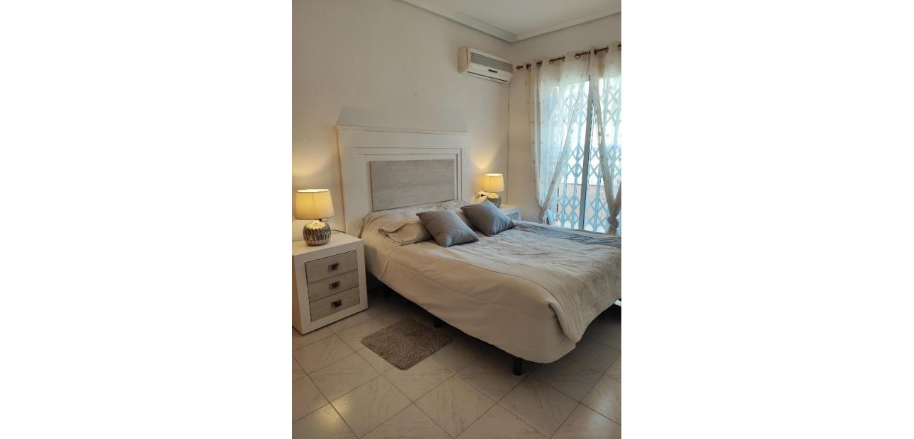 Sale - Duplex -
Torrevieja - La Mata pueblo