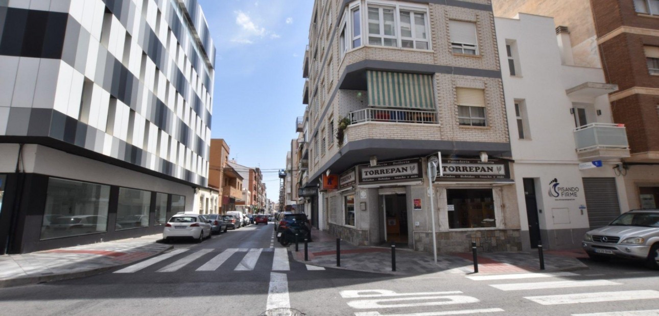 Herverkoop - Appartement / flat -
Torrevieja - torrevieja
