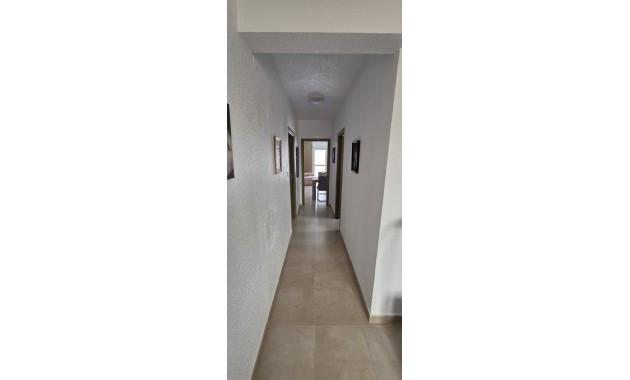 Sale - Apartment / flat -
Torrevieja - Centro
