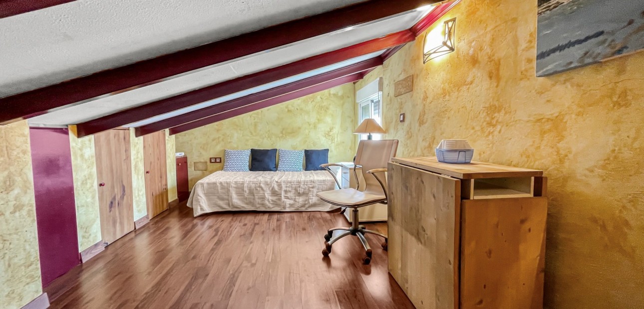 Sale - Apartment / flat -
Torrevieja - Mar Azul