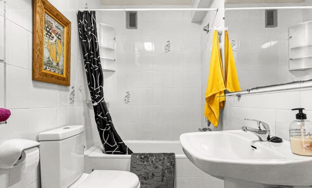 Sale - Apartment / flat -
Torrevieja - Mar Azul