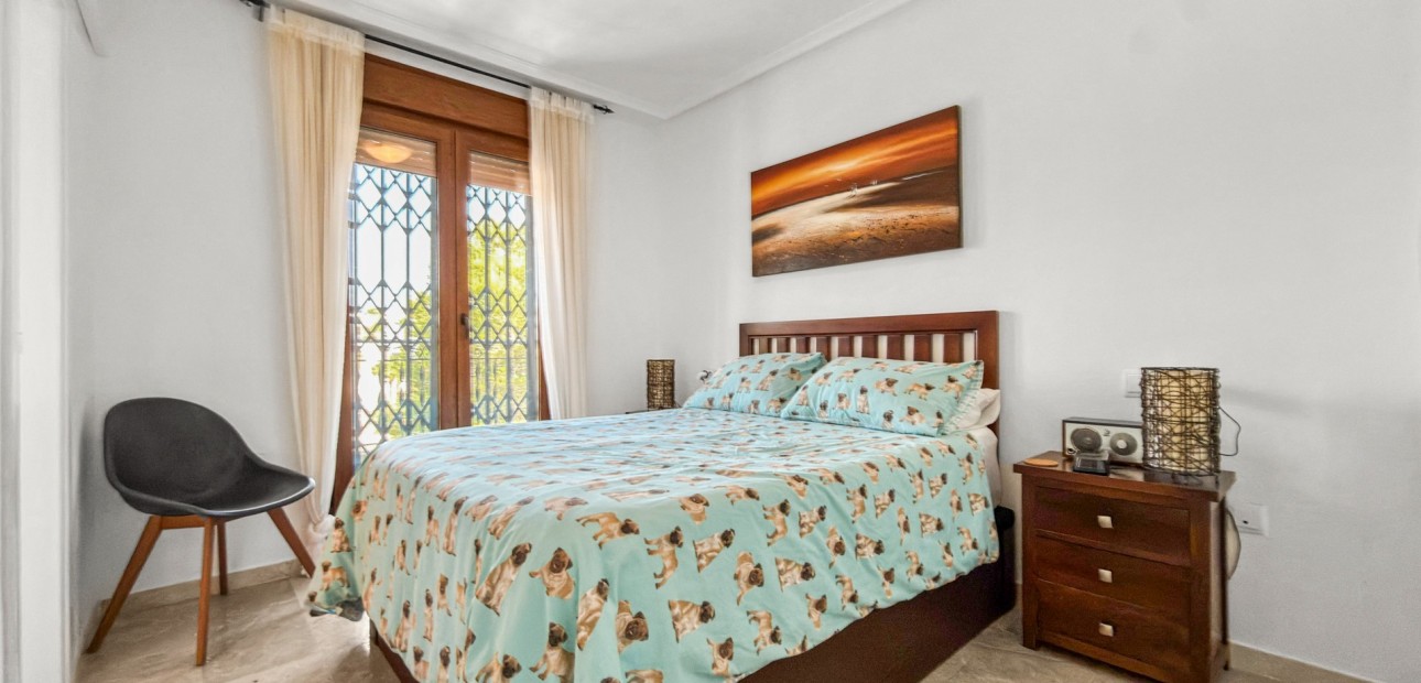 Sale - Apartment / flat -
Orihuela Costa - Villamartin