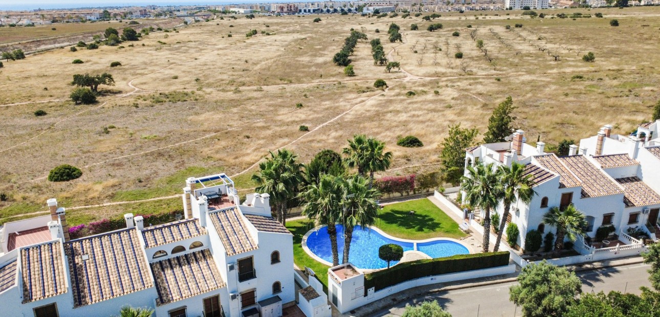 Sale - Apartment / flat -
Orihuela Costa - Villamartin