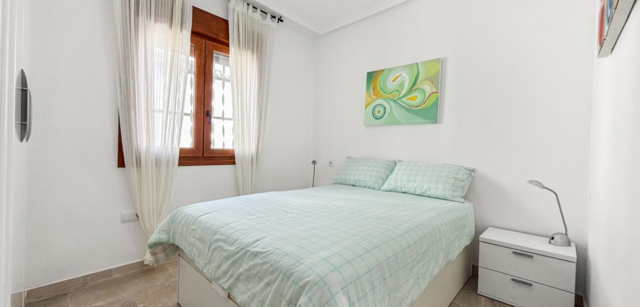 Sale - Apartment / flat -
Orihuela Costa - Villamartin