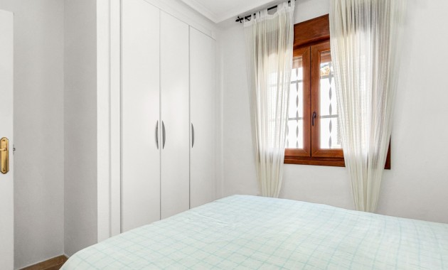Sale - Apartment / flat -
Orihuela Costa - Villamartin