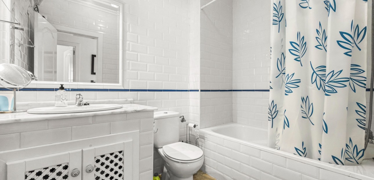 Sale - Apartment / flat -
Orihuela Costa - Villamartin