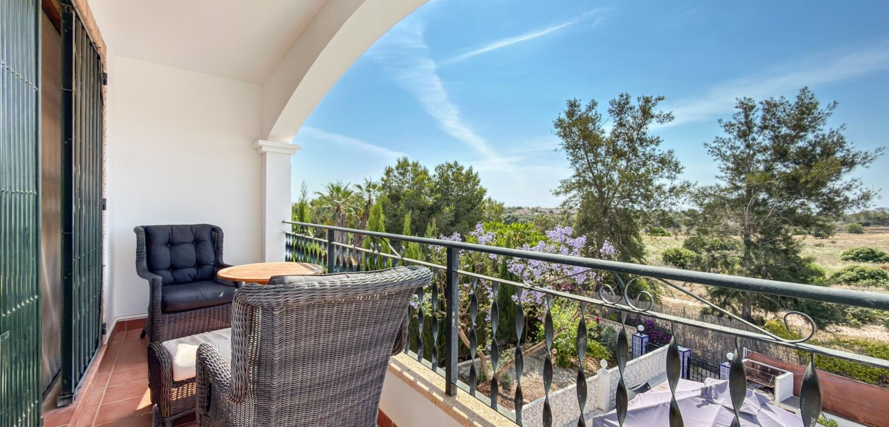 Sale - Apartment / flat -
Orihuela Costa - Villamartin