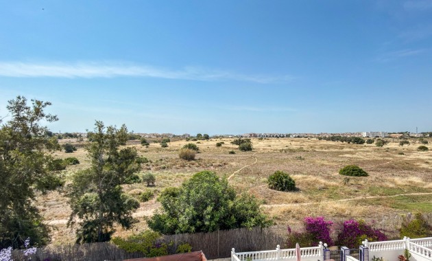 Sale - Apartment / flat -
Orihuela Costa - Villamartin