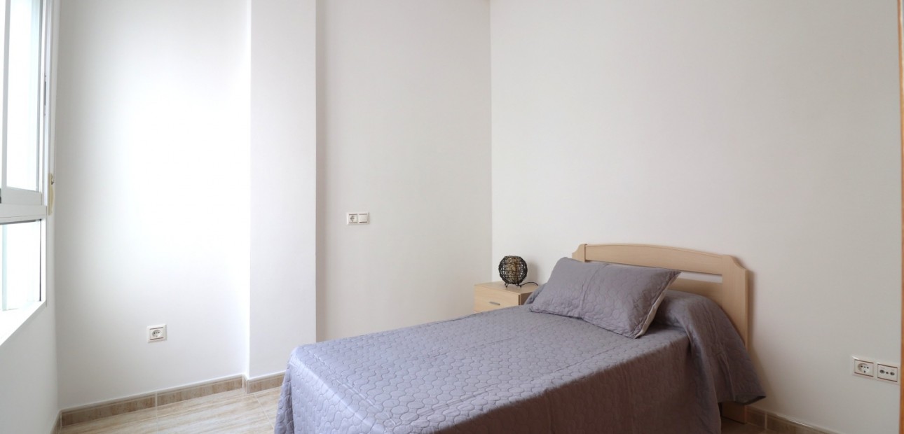 Sale - Apartment / flat -
Almoradi - Almoradi - Town