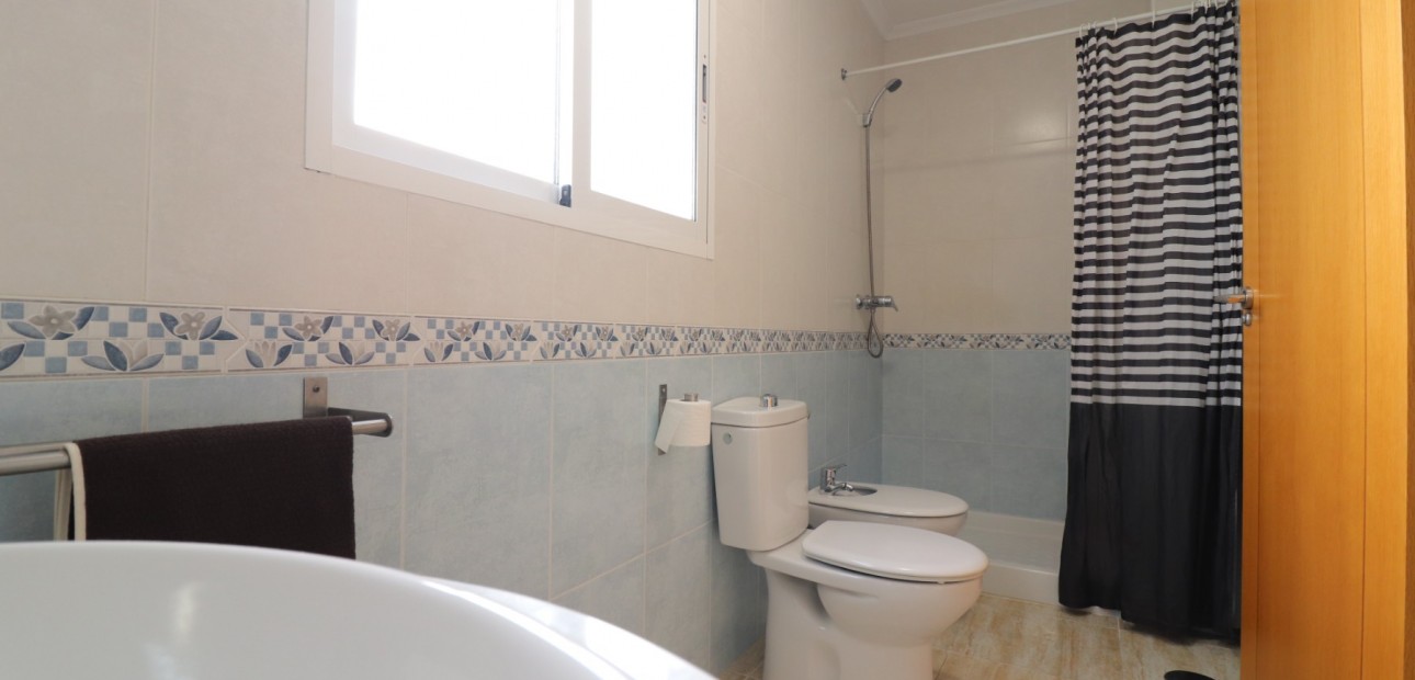 Sale - Apartment / flat -
Almoradi - Almoradi - Town