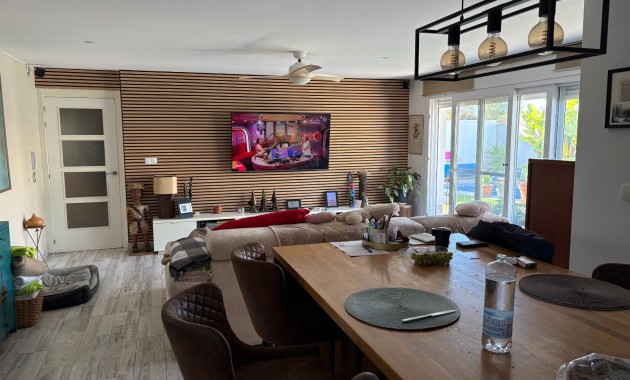 Sale - Villa -
Torrevieja - Torreta - Florida