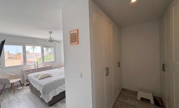 Sale - Villa -
Torrevieja - Torreta - Florida