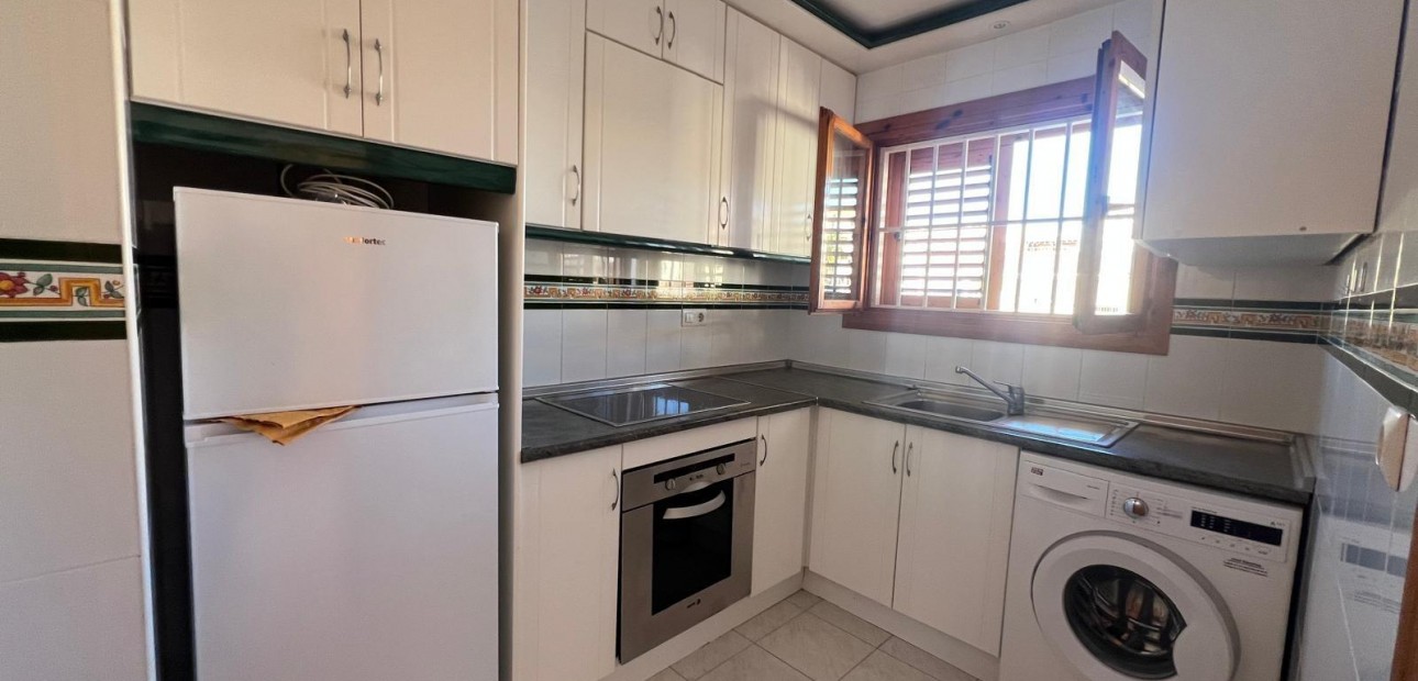 Sale - Apartment / flat -
Torrevieja - Sector 25