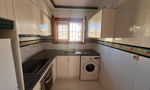 Sale - Apartment / flat -
Torrevieja - Sector 25
