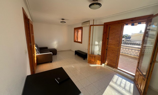 Sale - Apartment / flat -
Torrevieja - Sector 25