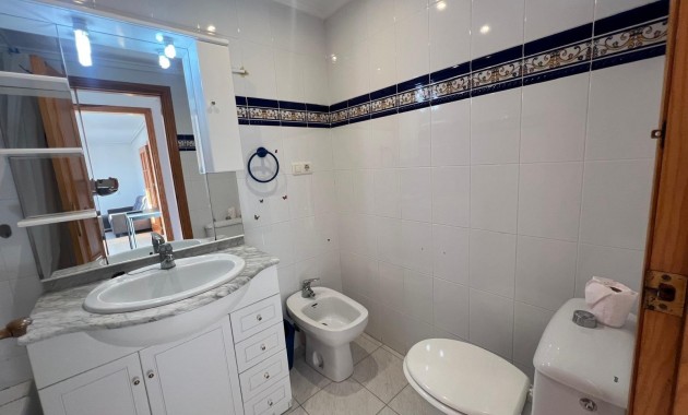 Sale - Apartment / flat -
Torrevieja - Sector 25