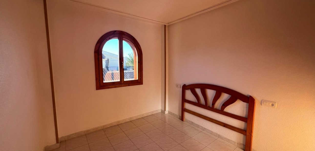 Sale - Apartment / flat -
Torrevieja - Sector 25