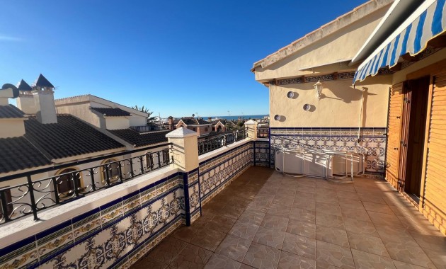 Sale - Apartment / flat -
Torrevieja - Sector 25