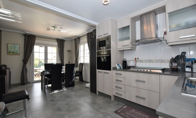 Sale - Detached Villa -
Orihuela Costa - Los Dolses