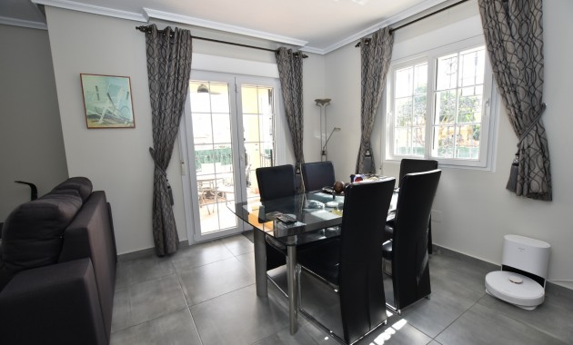 Sale - Detached Villa -
Orihuela Costa - Los Dolses