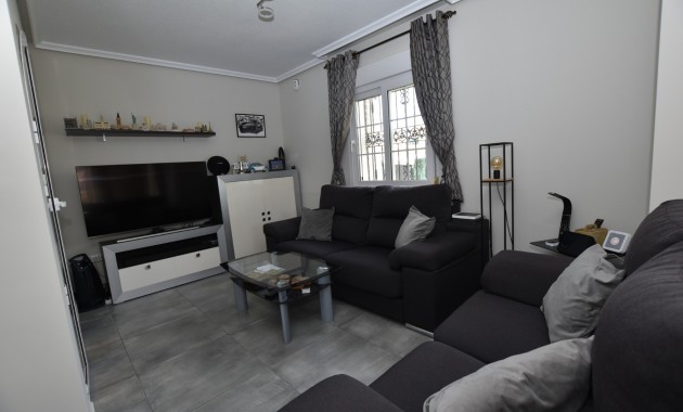 Sale - Detached Villa -
Orihuela Costa - Los Dolses