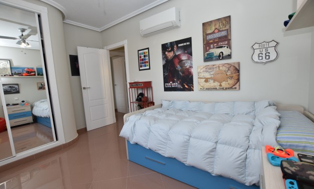 Sale - Detached Villa -
Orihuela Costa - Los Dolses