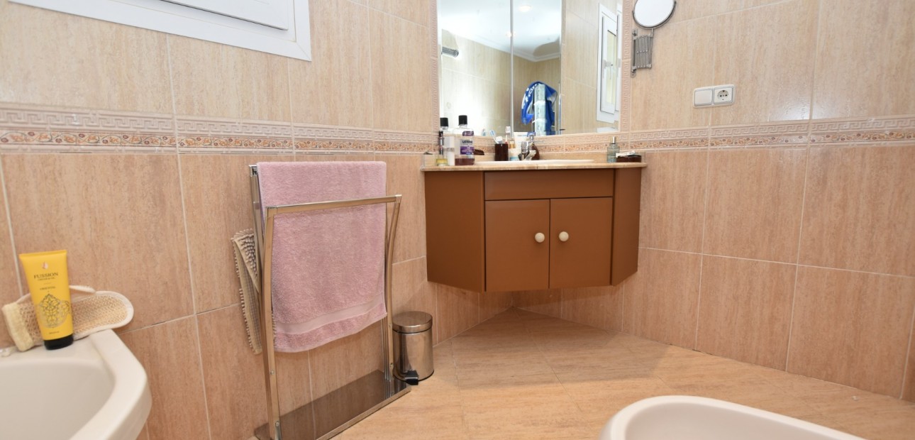 Sale - Detached Villa -
Orihuela Costa - Los Dolses