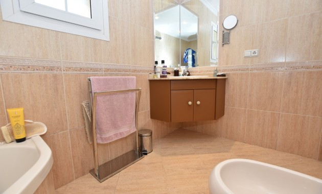 Sale - Detached Villa -
Orihuela Costa - Los Dolses