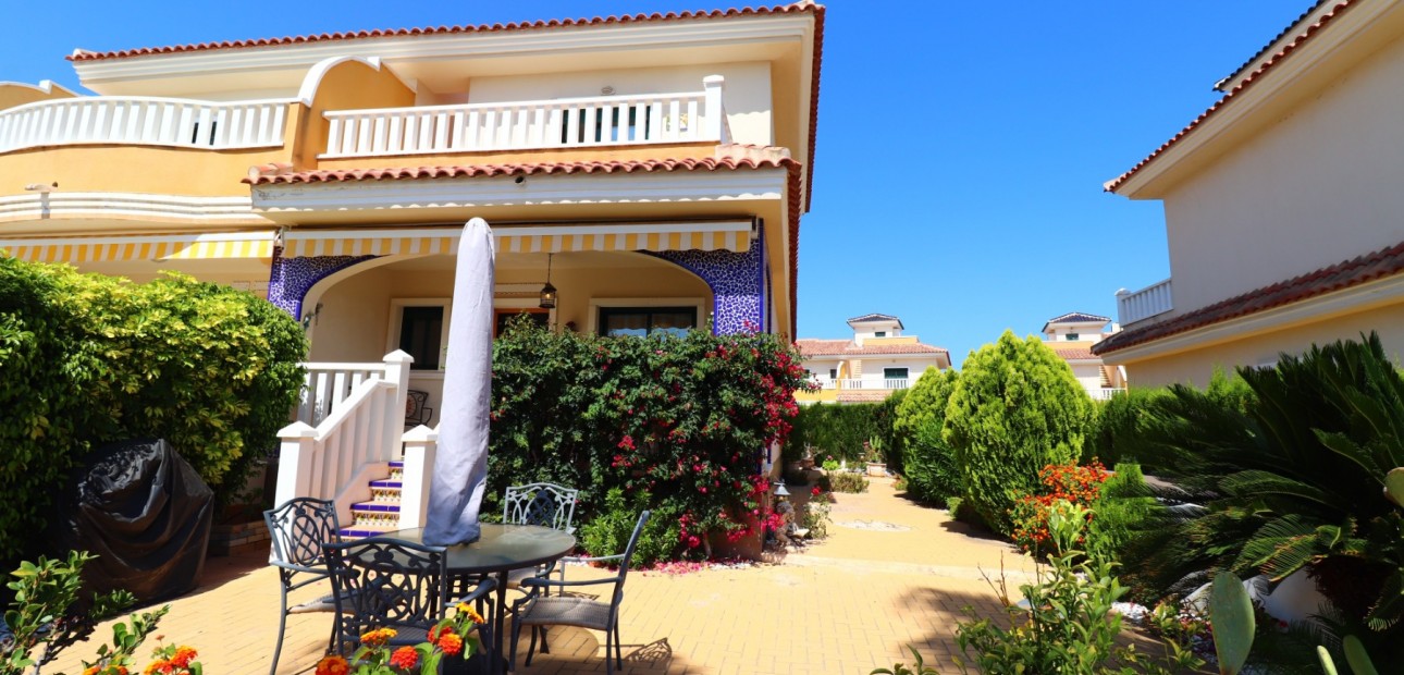 Sale - Townhouse -
Ciudad Quesada - Doña Pepa