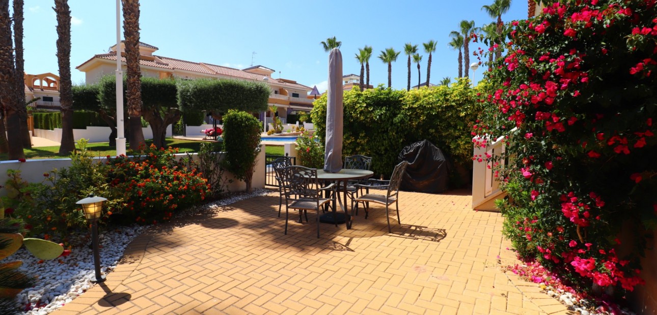 Sale - Townhouse -
Ciudad Quesada - Doña Pepa