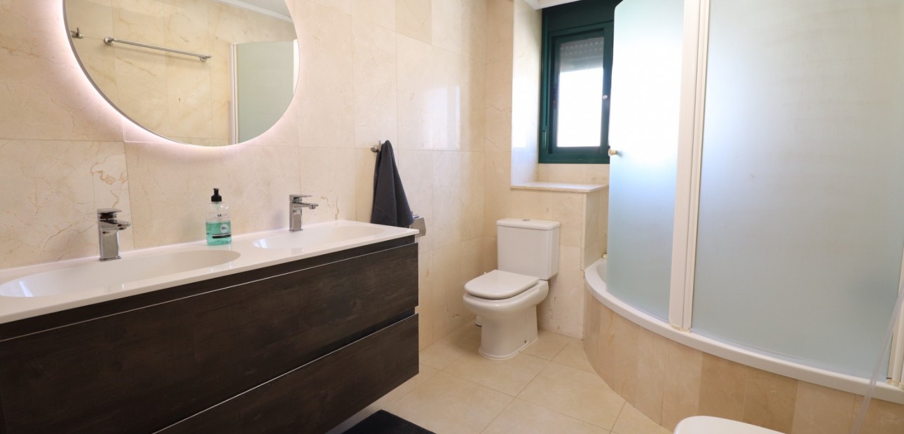 Sale - Townhouse -
Ciudad Quesada - Doña Pepa