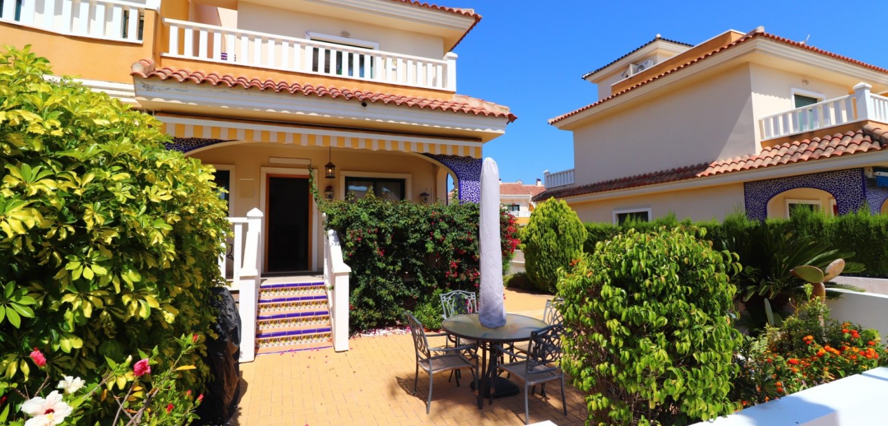 Sale - Townhouse -
Ciudad Quesada - Doña Pepa
