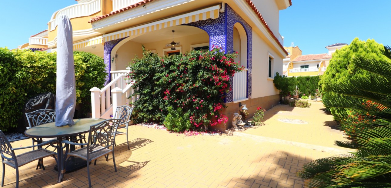 Sale - Townhouse -
Ciudad Quesada - Doña Pepa