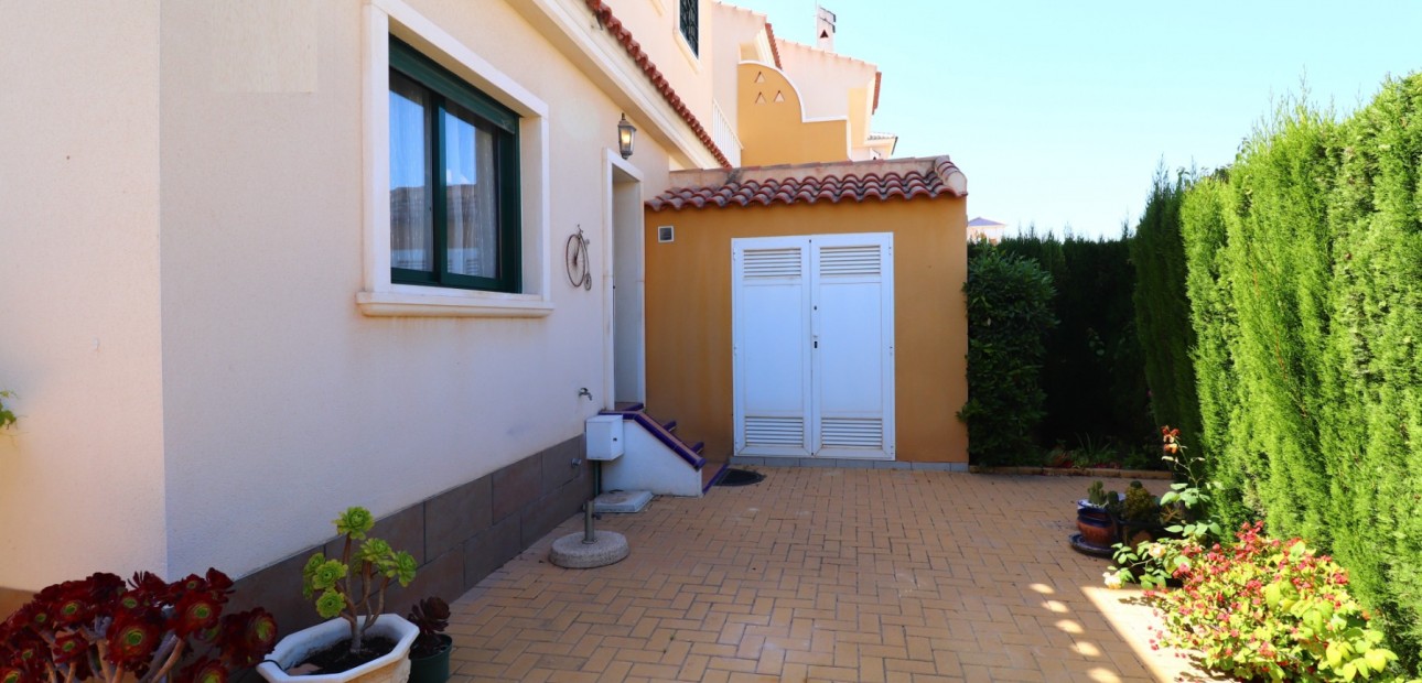 Sale - Townhouse -
Ciudad Quesada - Doña Pepa