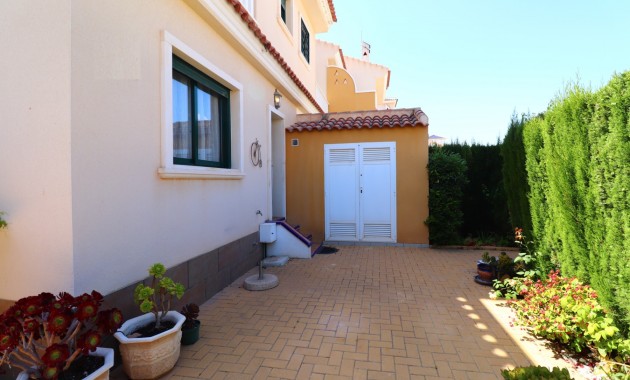 Sale - Townhouse -
Ciudad Quesada - Doña Pepa