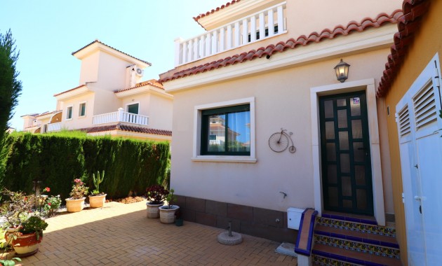 Sale - Townhouse -
Ciudad Quesada - Doña Pepa