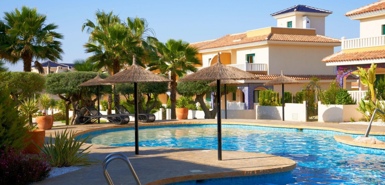 Sale - Townhouse -
Ciudad Quesada - Doña Pepa