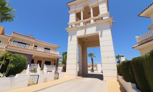 Sale - Townhouse -
Ciudad Quesada - Doña Pepa